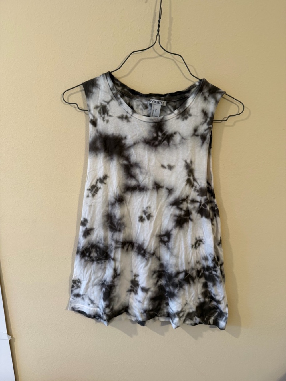 Forever 21 Black & White Tie-Dye Muscle Tank